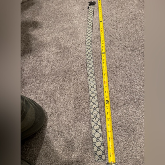 Mens Gucci belt - Picture 3 of 5